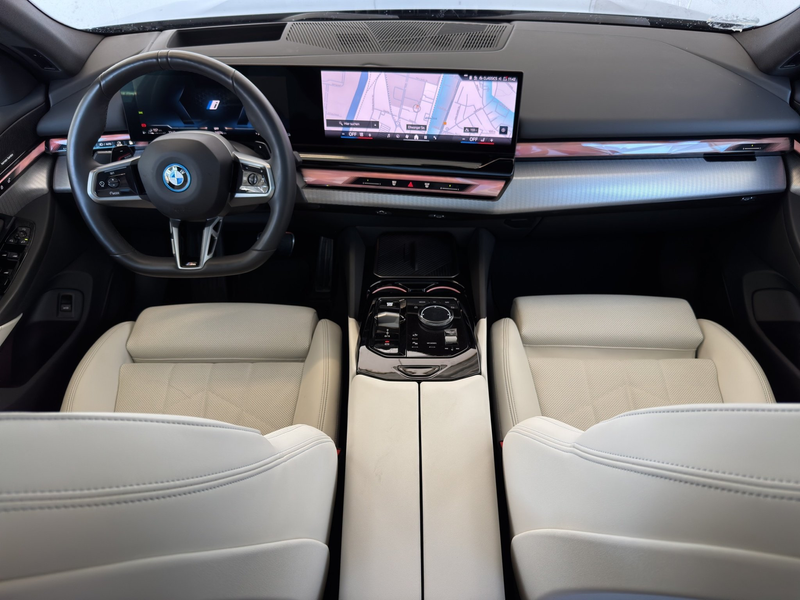 BMW 550 e xDrive Lim. M Sport LiveCock.LED.AHK.ParkAs — photo 7