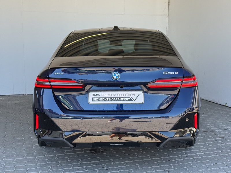 BMW 550 e xDrive Lim. M Sport LiveCock.LED.AHK.ParkAs — photo 3