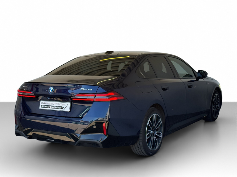 BMW 550 e xDrive Lim. M Sport LiveCock.LED.AHK.ParkAs — photo 4