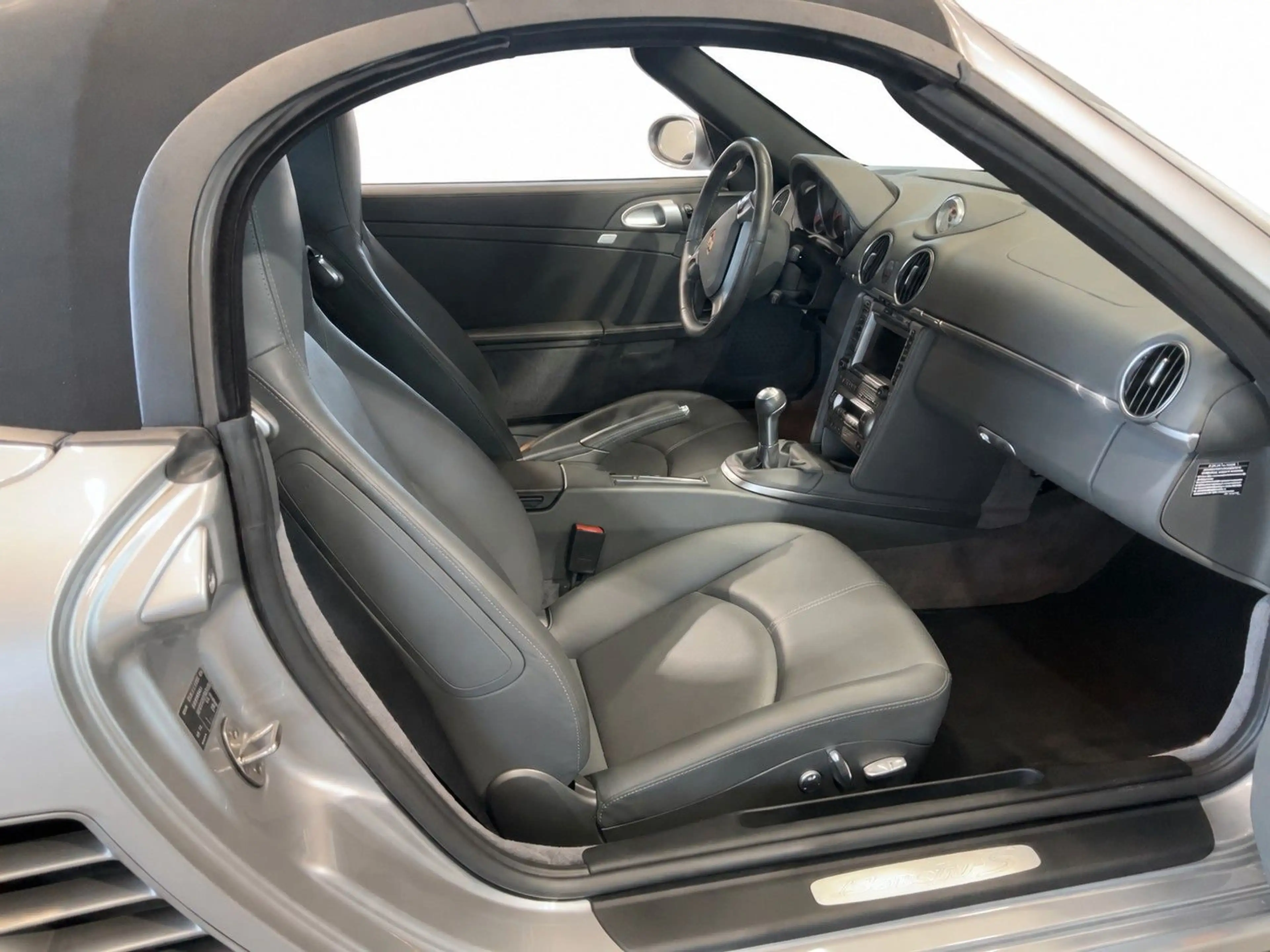 Porsche Boxster 987 S 19" Chrono eSitze PASM Bose 23tkm! — photo 6