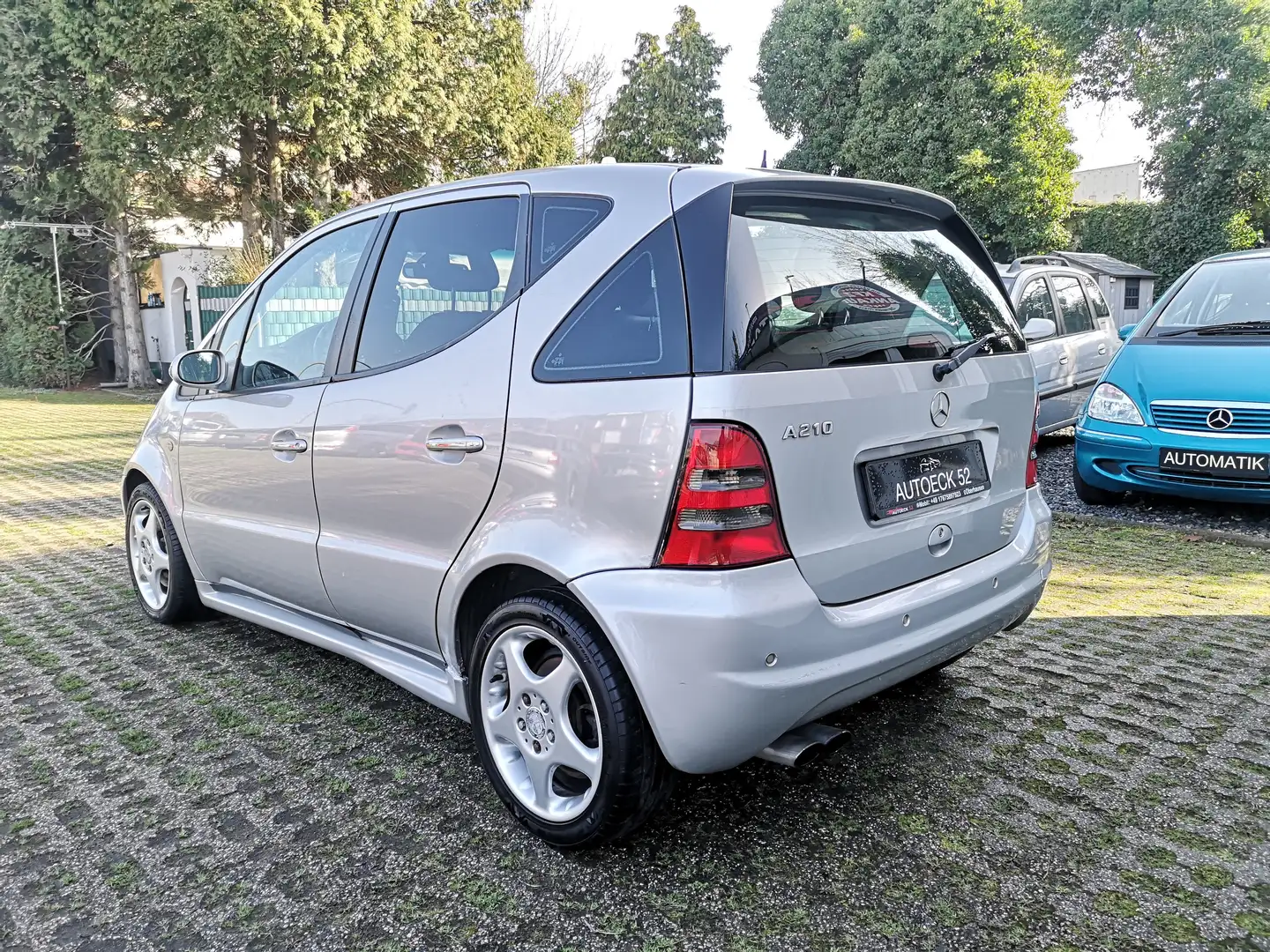 Mercedes-Benz A 210 A-Klasse Evolution * AMG Paket * TÜV/AU * PDC * Silber - 2