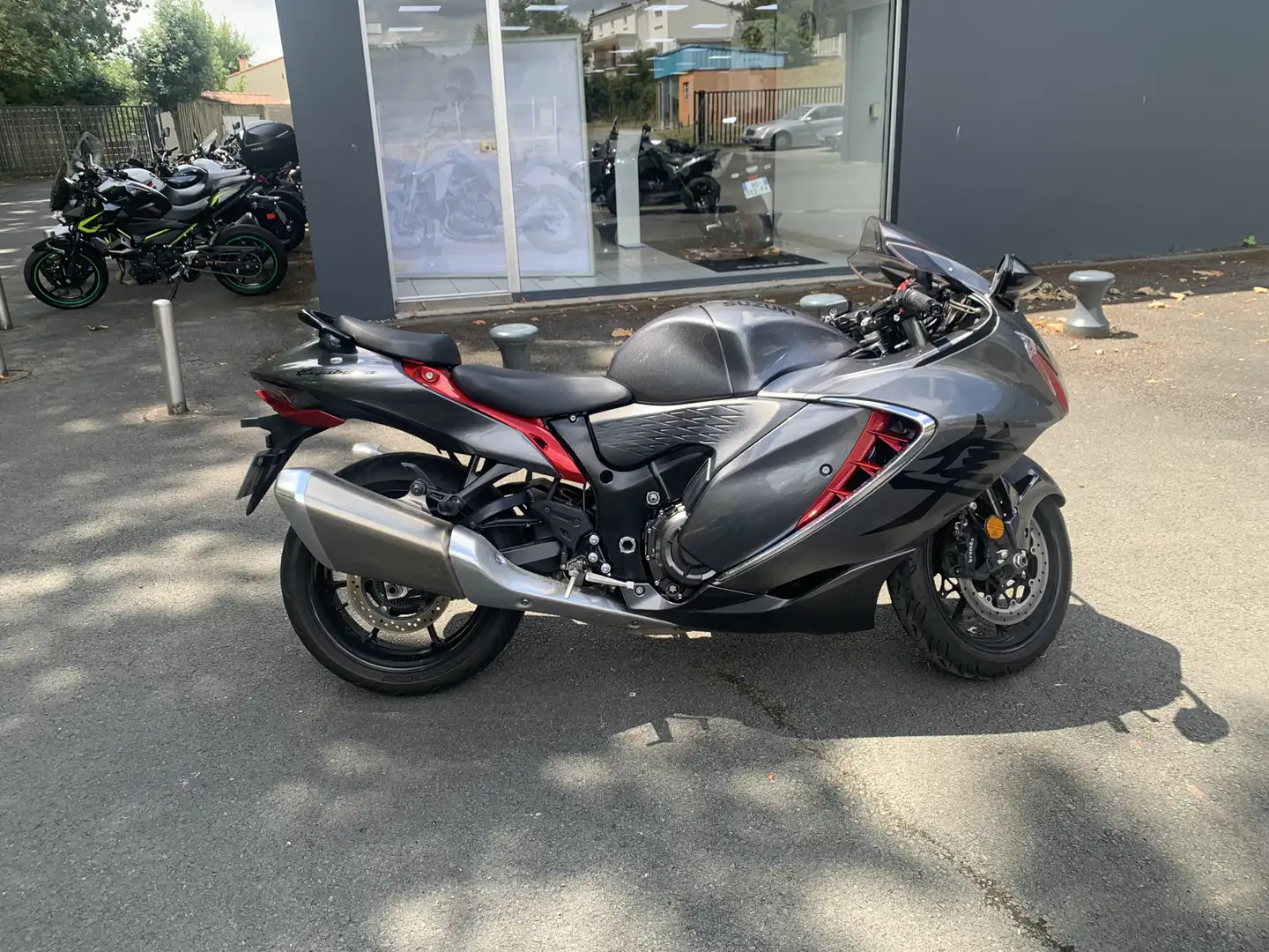 Suzuki Hayabusa Gris - 1