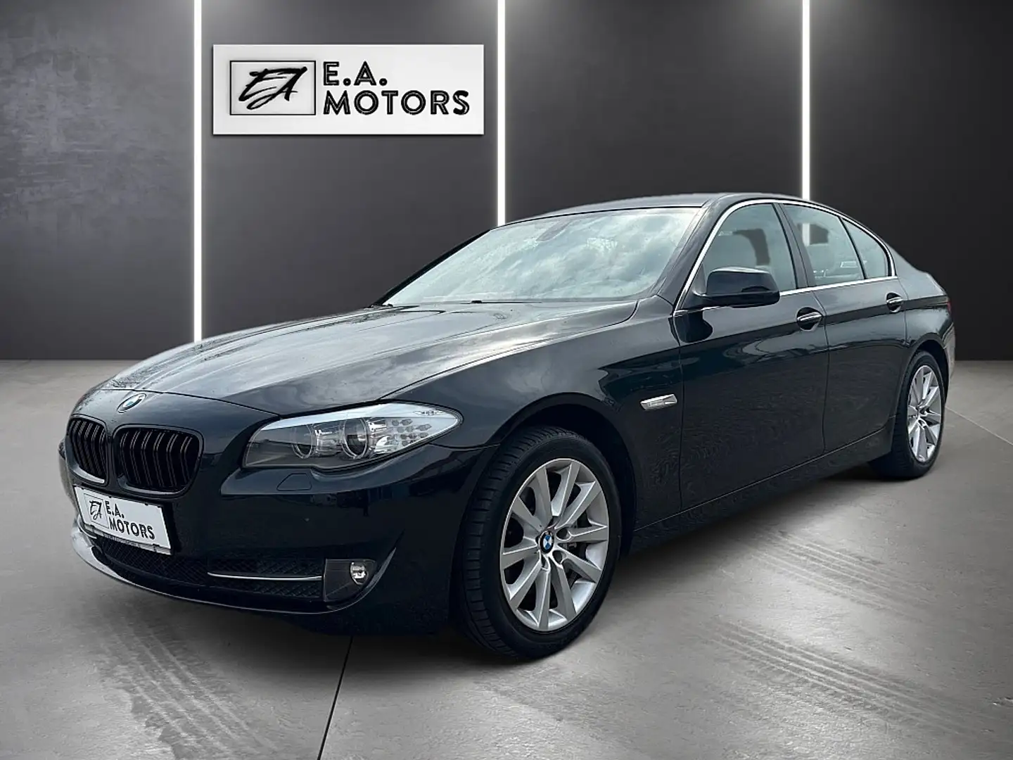 BMW 530 d Aut. Noir - 1