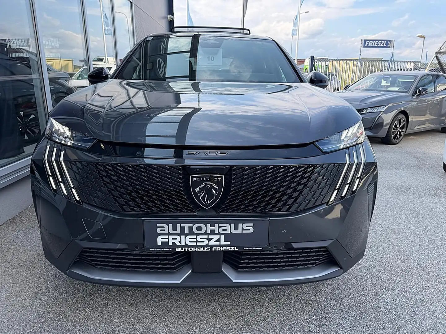 Peugeot 3008 Hybrid 145 e-DCS6 GT Grau - 2