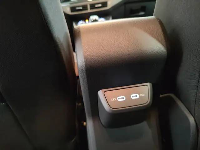 Volkswagen Polo view 25