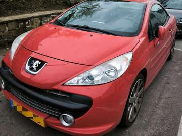 207 CC 120 VTi Automatik Sport