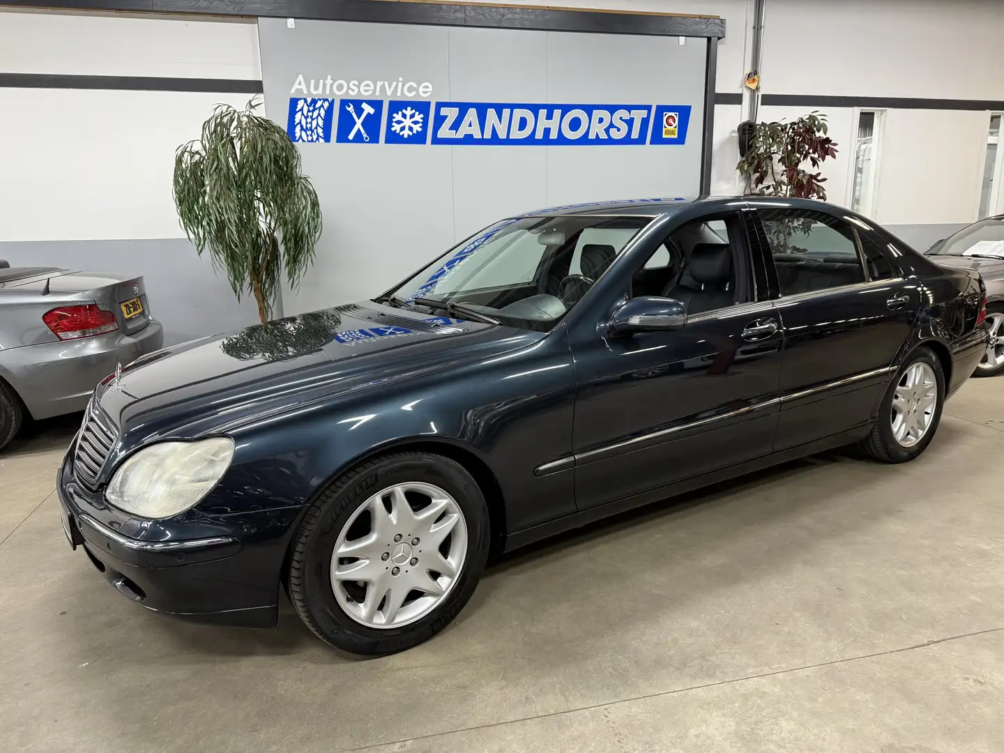 Mercedes-Benz S 320 Lang Negru - 1