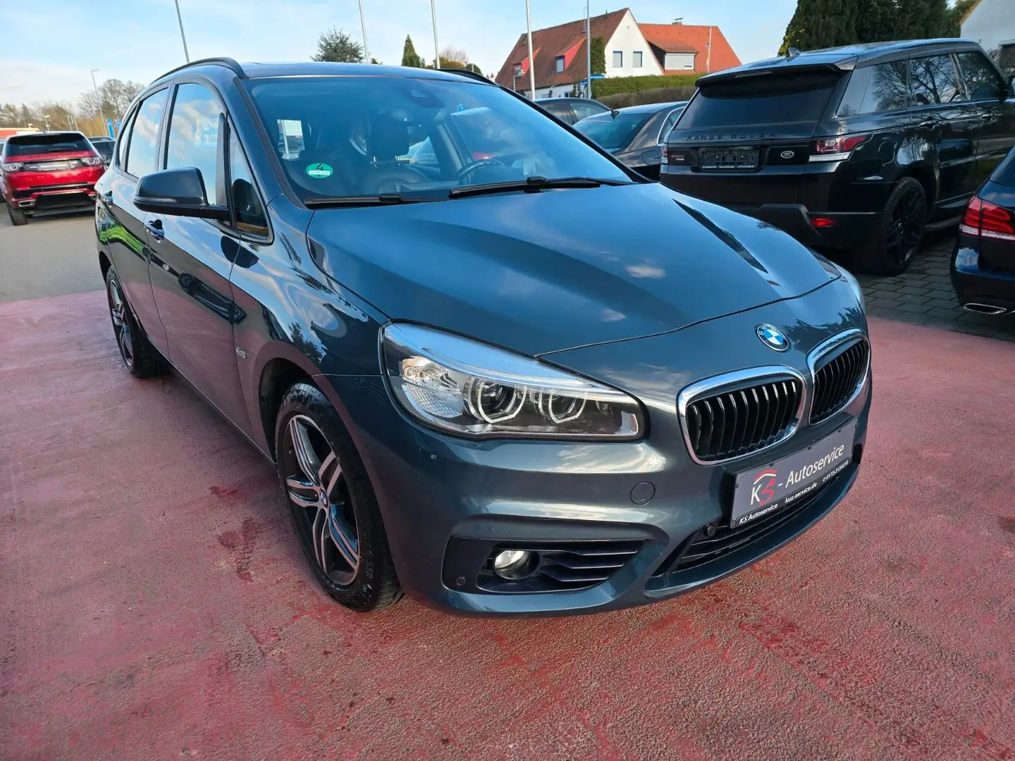 BMW 220 Active Tourer 220 d xDrive Sport line Pano/LED Grau - 1