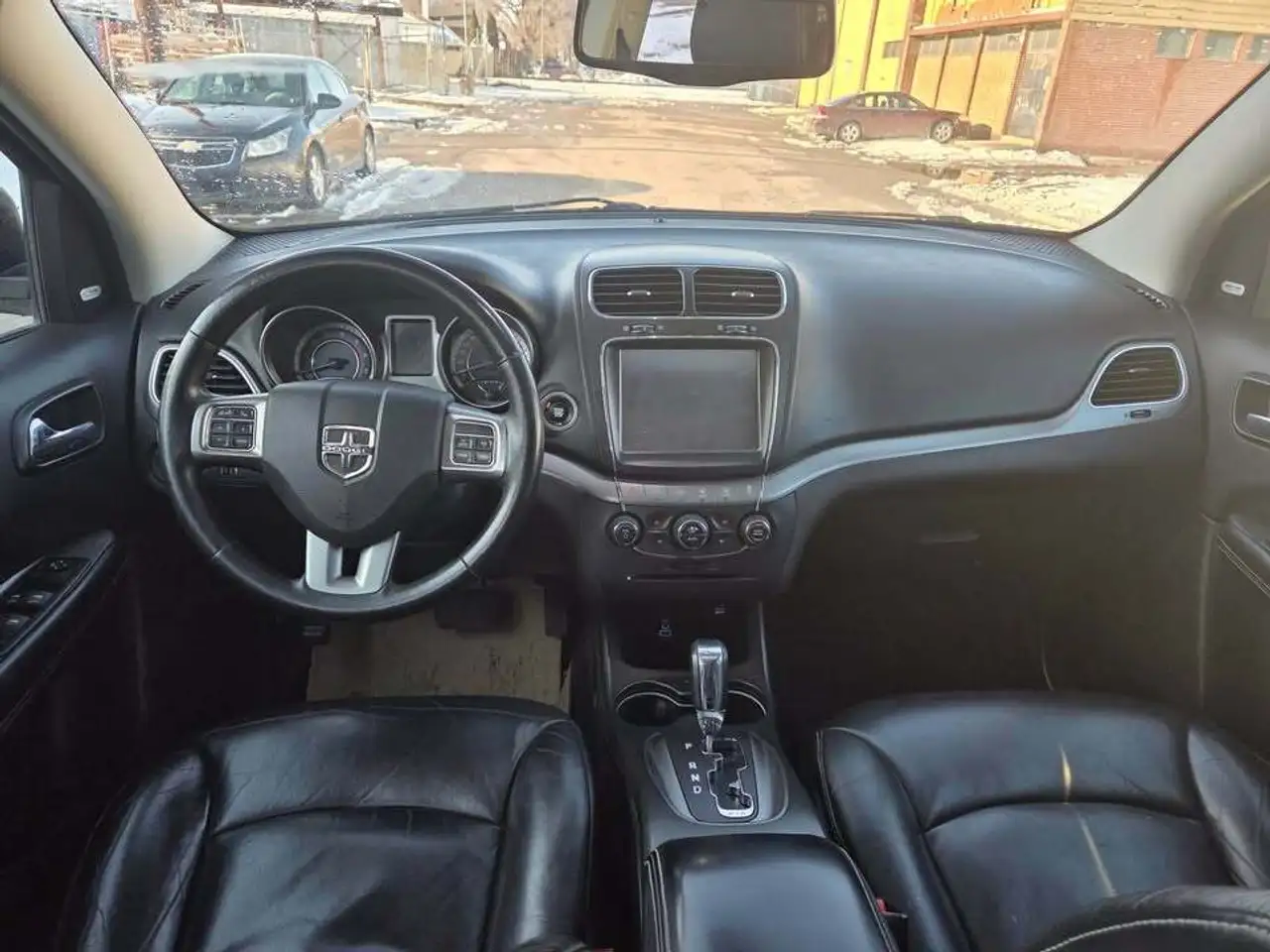 Dodge Journey снимка Dodge Journey
