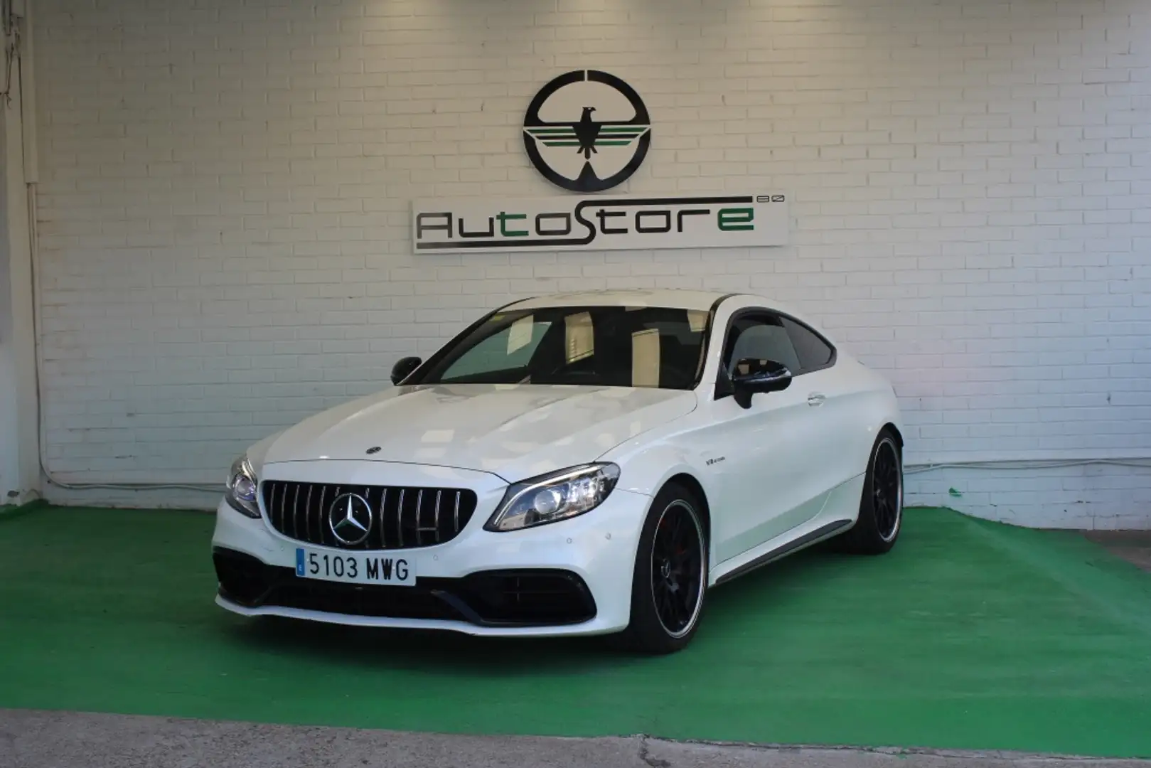 Mercedes-Benz C 63 AMG Coupé S Speedshift MCT 9G Bílá - 1
