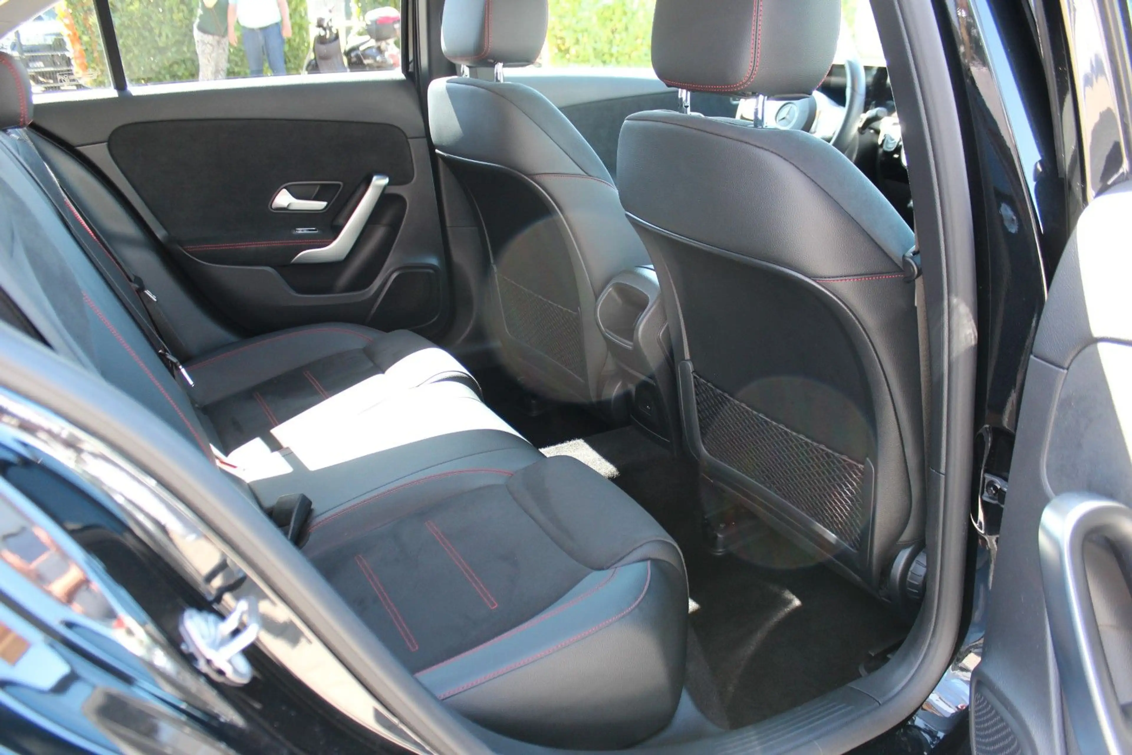 Mercedes-Benz A 220 d 4-M Limo AMG-Line Distr. Wide LED RFK — photo 12