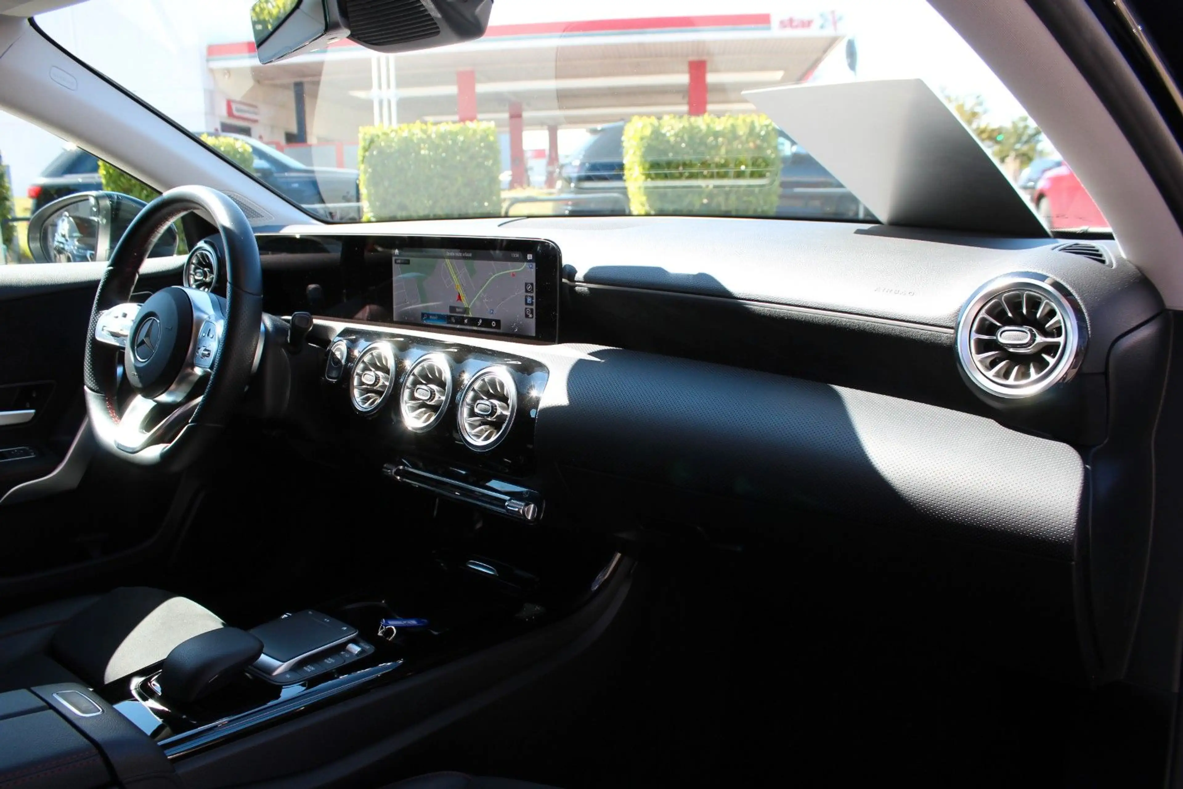 Mercedes-Benz A 220 d 4-M Limo AMG-Line Distr. Wide LED RFK — photo 9