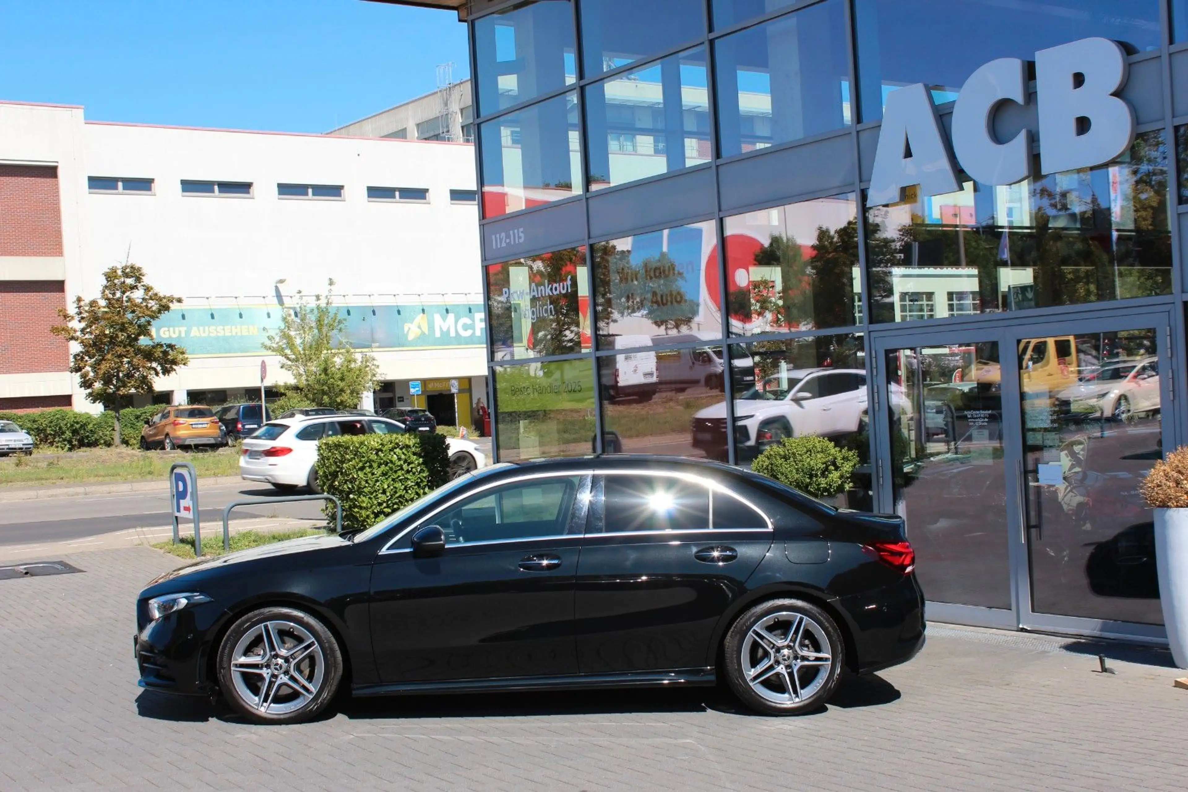 Mercedes-Benz A 220 d 4-M Limo AMG-Line Distr. Wide LED RFK — photo 3
