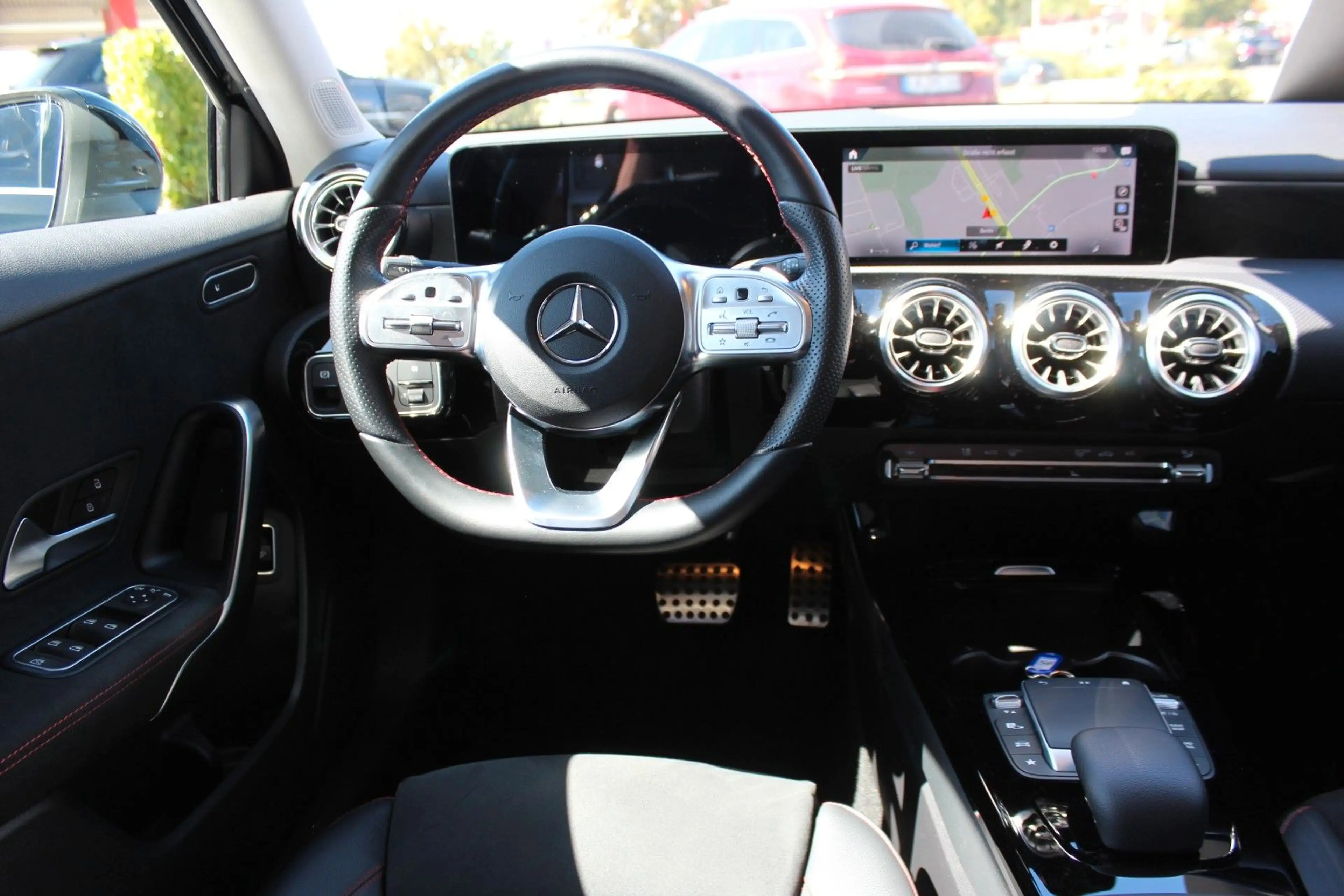 Mercedes-Benz A 220 d 4-M Limo AMG-Line Distr. Wide LED RFK — photo 7