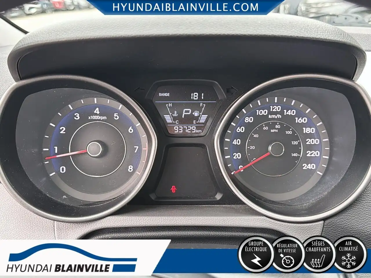 Hyundai ELANTRA снимка Hyundai ELANTRA