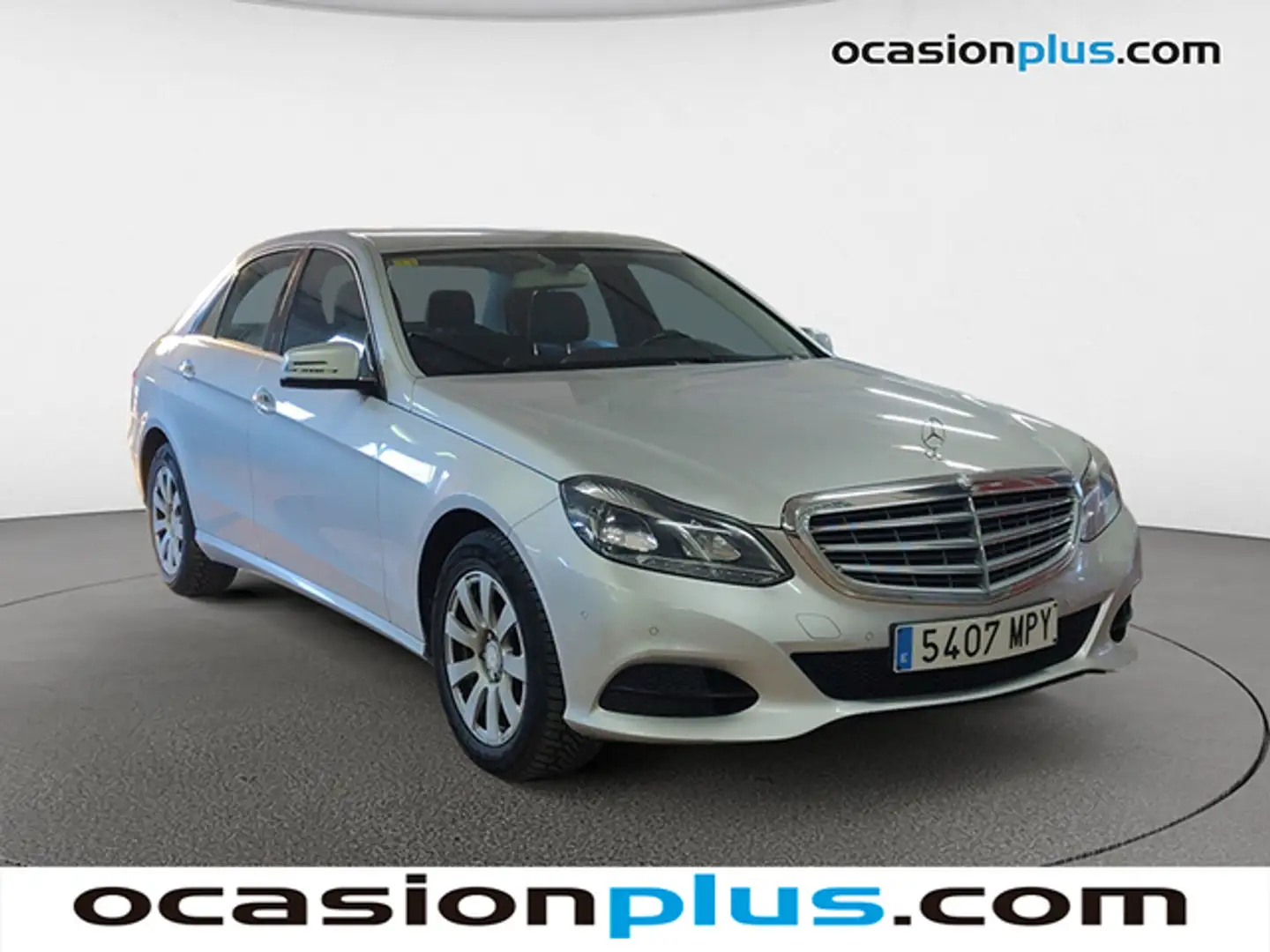Mercedes-Benz E 200 BT Plateado - 2