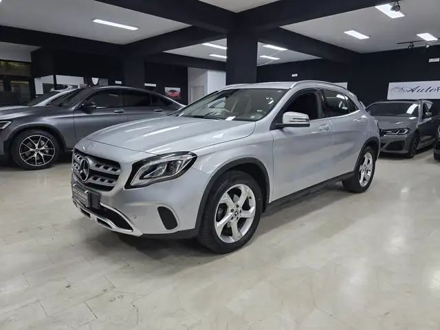 Mercedes-Benz GLA 200 GLA-X156 2019 d Sport auto