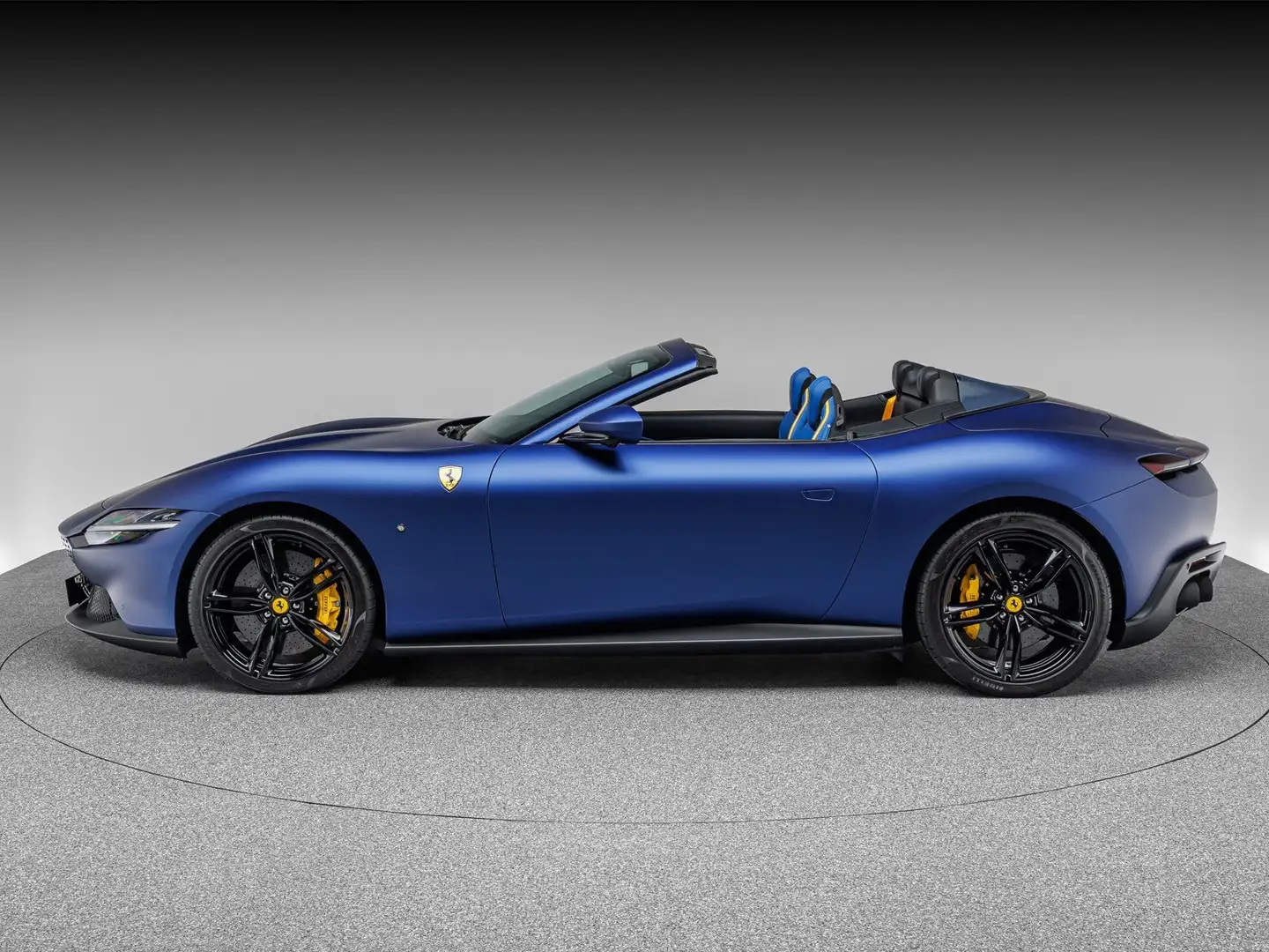 Ferrari Roma Spider Blau - 2