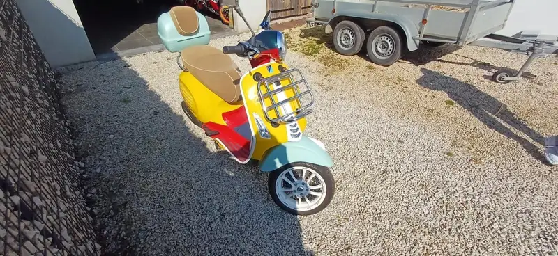 Vespa Primavera 125 - foto 2