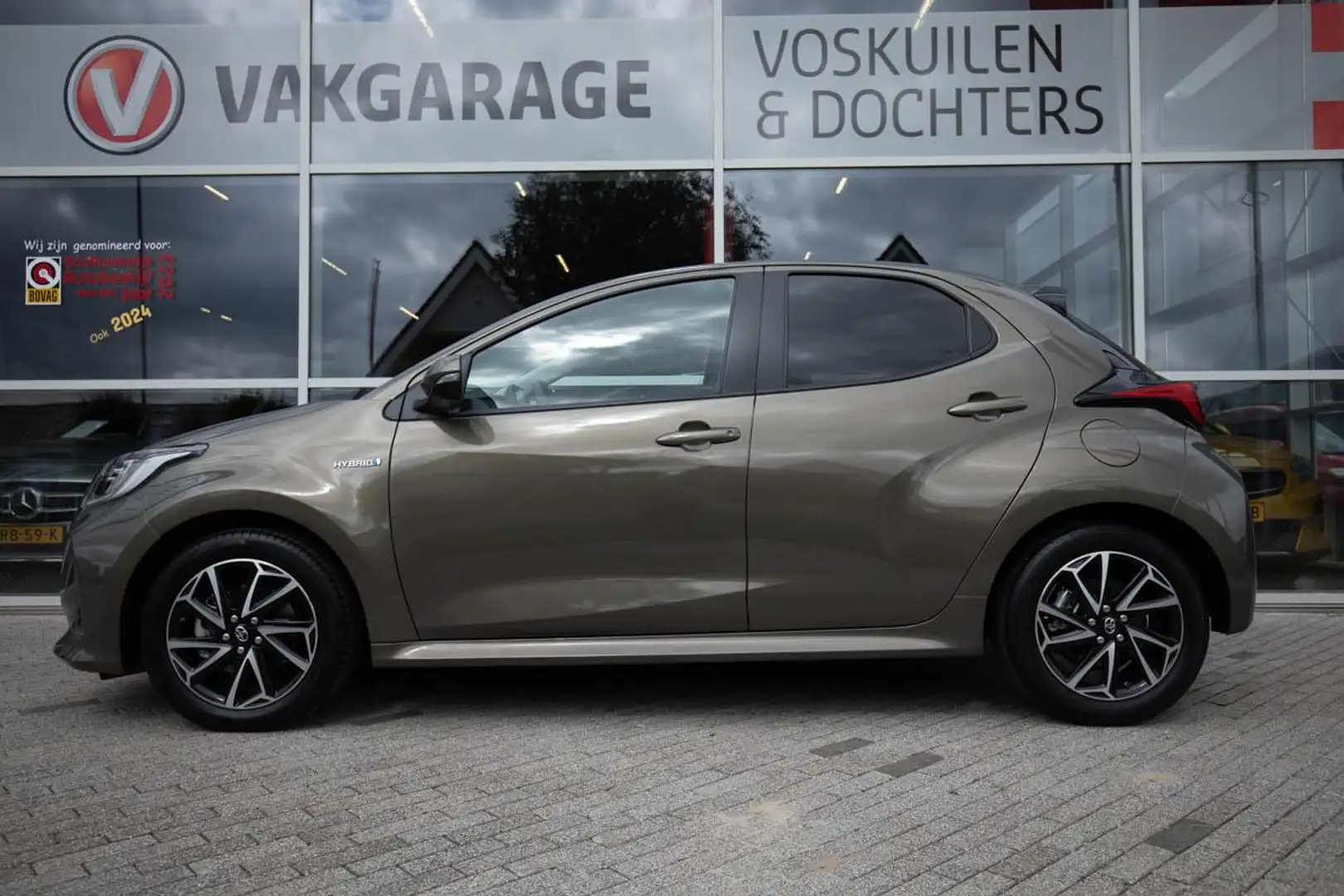 Toyota Yaris 1.5 Hybrid Design | Apple Carplay| Camera Groen - 2