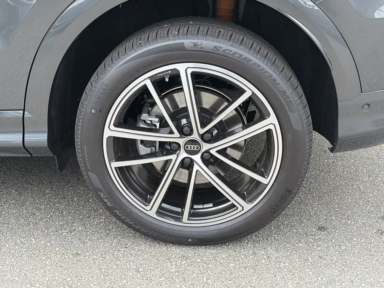 Audi Q5 снимка Audi Q5