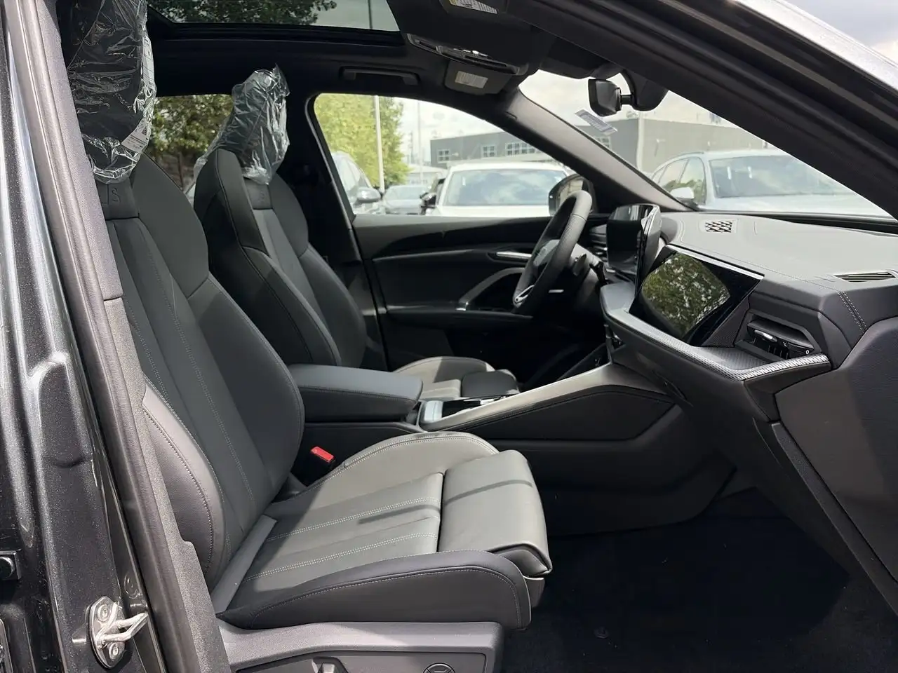 Audi Q5 снимка Audi Q5