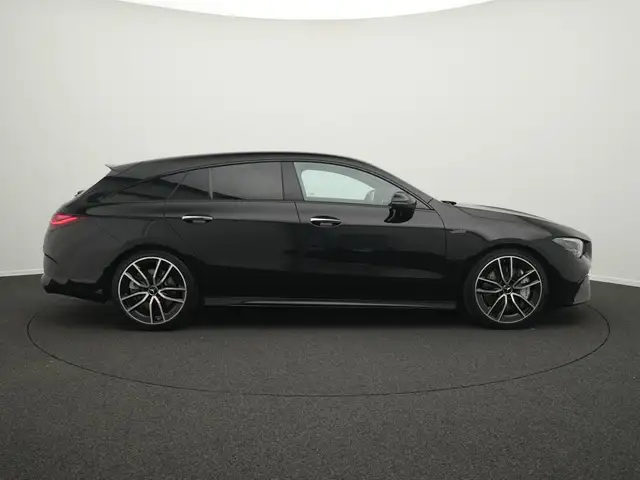 Mercedes-Benz CLA view 5