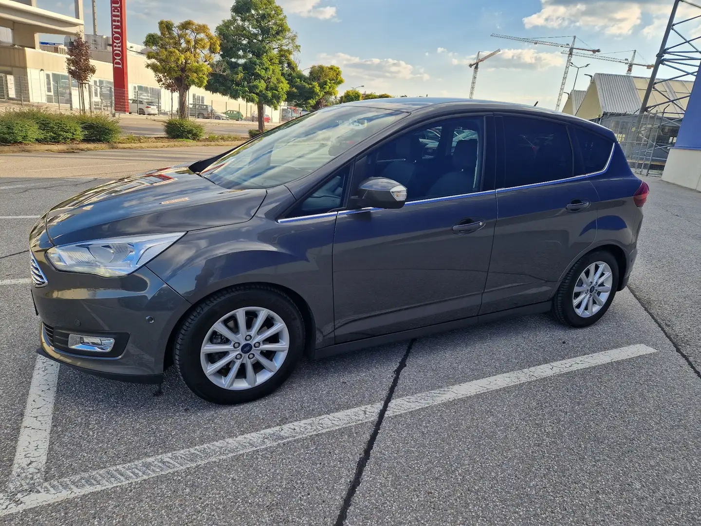 Ford C-Max Titanium 1,0 EcoBoost - 1