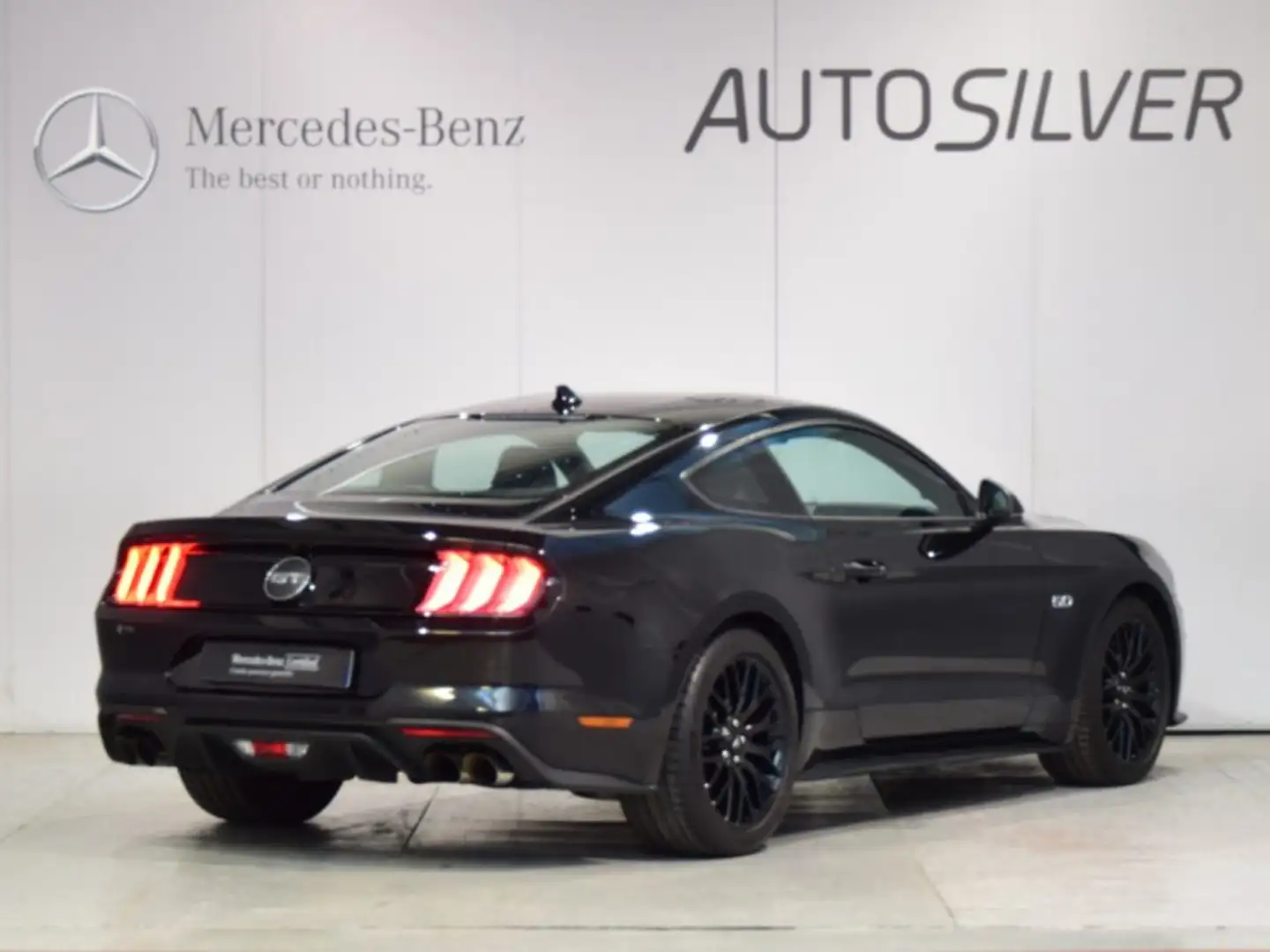 Ford Mustang Fastback 5.0 V8 aut. GT Nero - 2