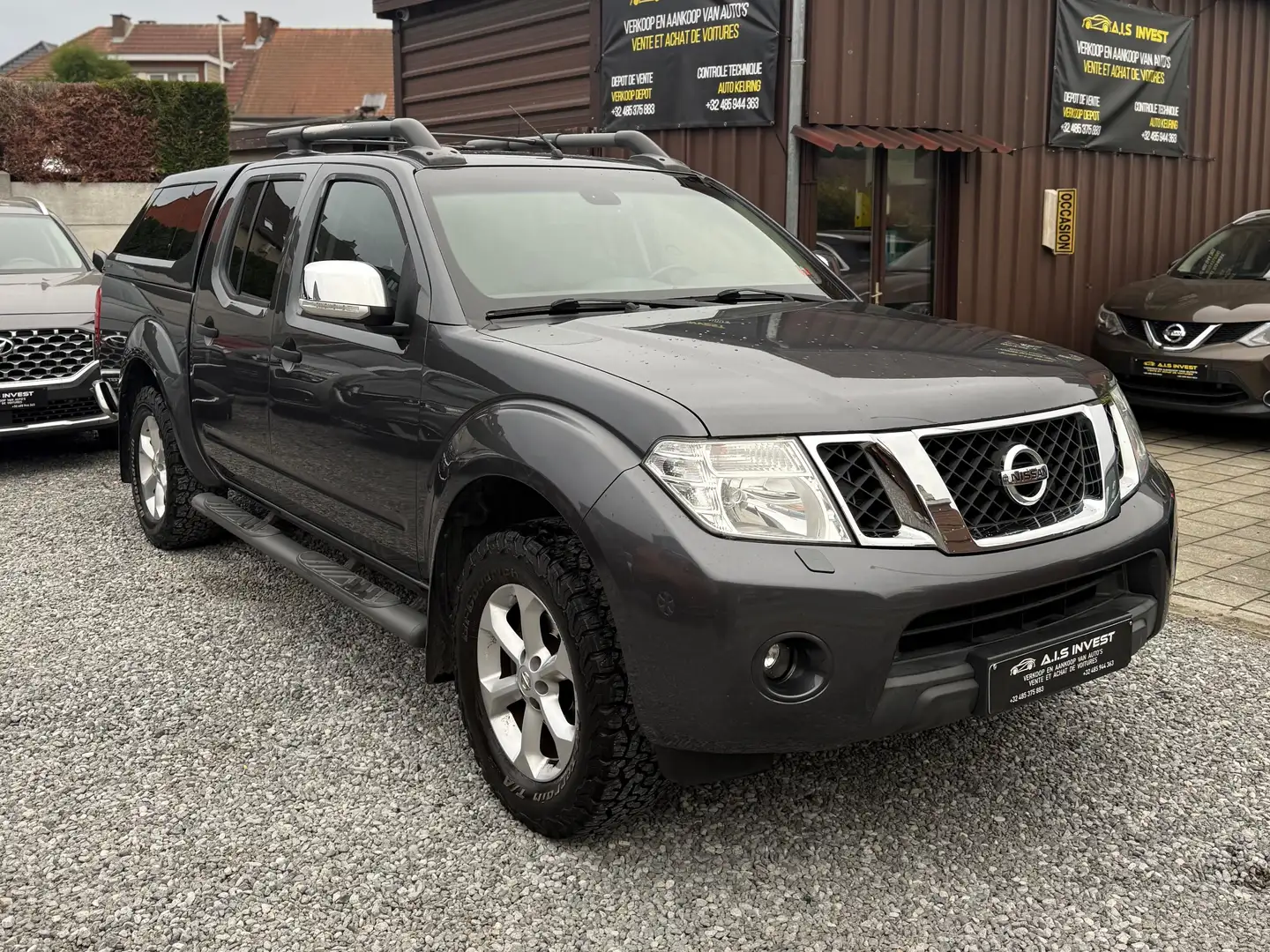 Nissan Navara 2.5 dCi 4x4 LE + Exec.Pack + IT DPF (E5) Gris - 2