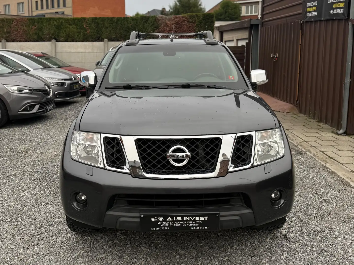 Nissan Navara 2.5 dCi 4x4 LE + Exec.Pack + IT DPF (E5) Gris - 1