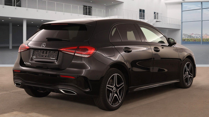 Mercedes-Benz A 250 e — photo 3
