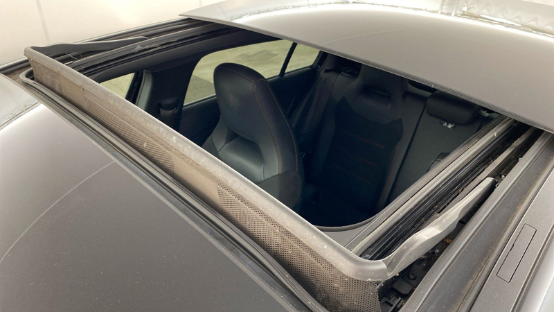 Mercedes-Benz A 250 e — photo 9