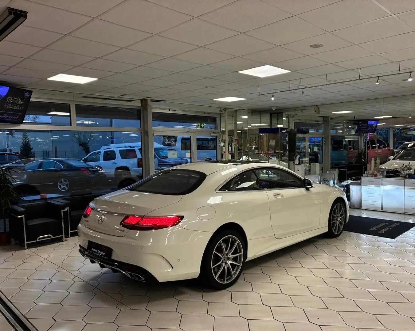 Mercedes-Benz S 560 S -Klasse Coupe S 560 4Matic Weiß - 2