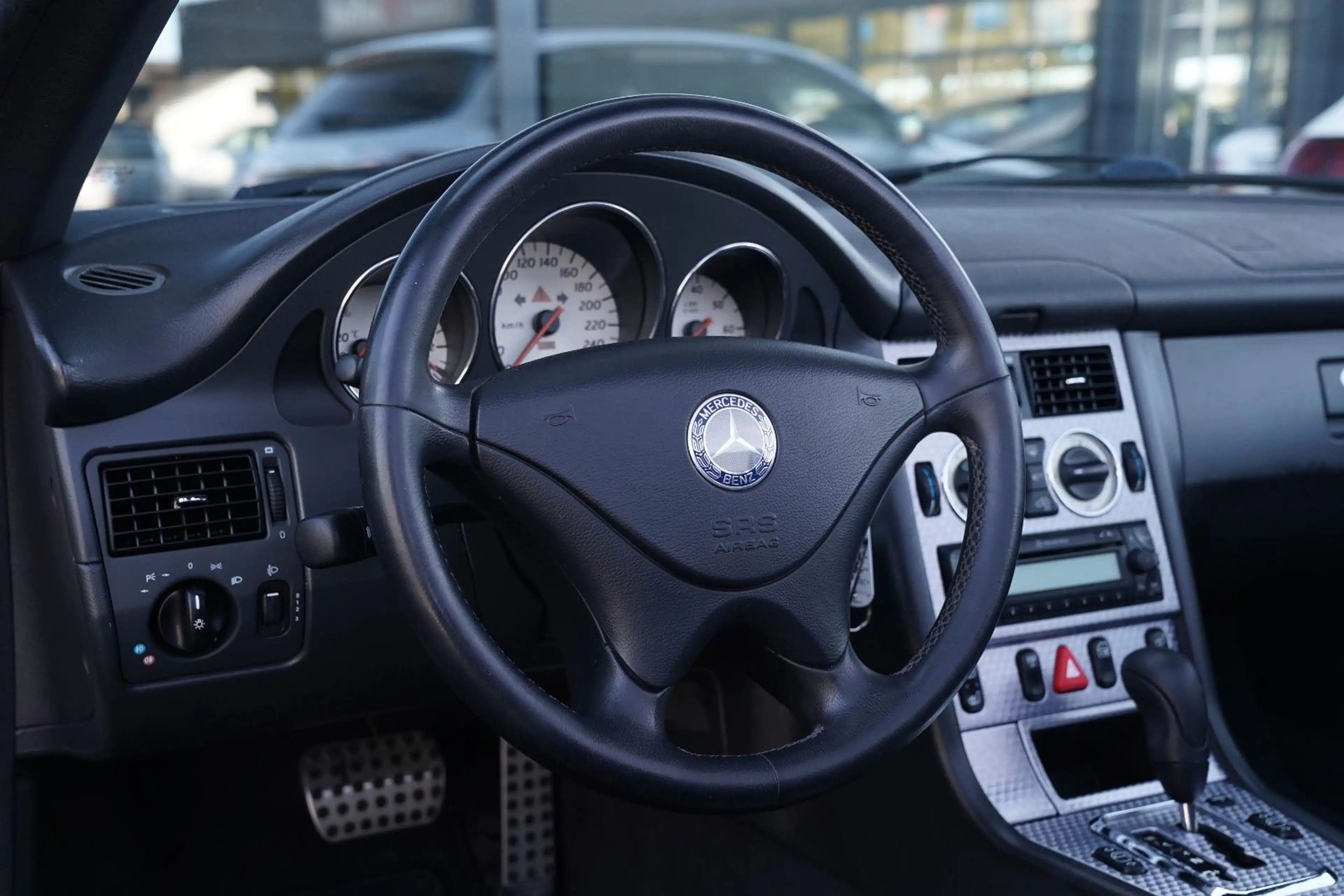 Mercedes-Benz SLK 200 KOMPRESSOR AMG Automatik-Leder-SitzHZG — photo 12