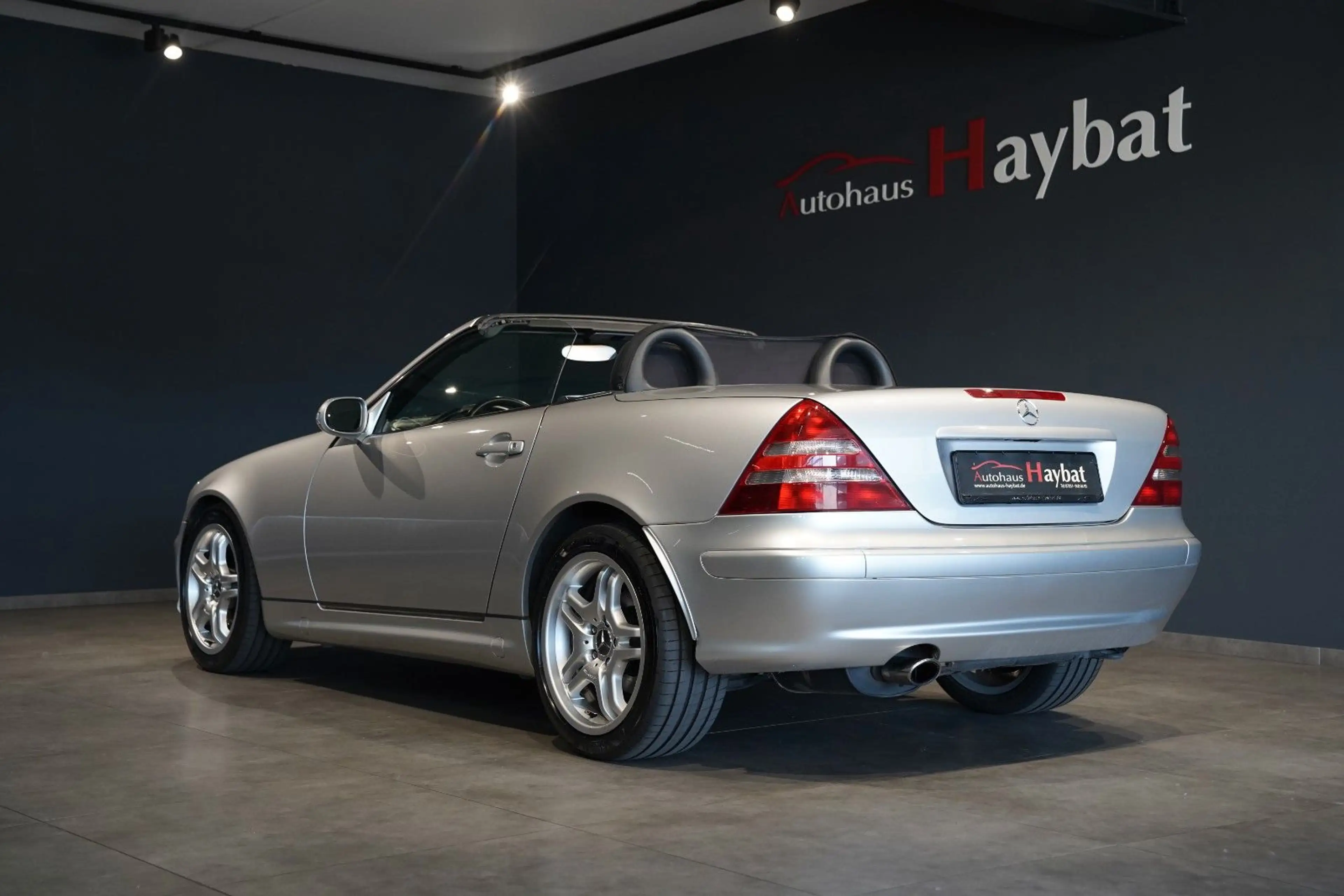 Mercedes-Benz SLK 200 KOMPRESSOR AMG Automatik-Leder-SitzHZG — photo 8