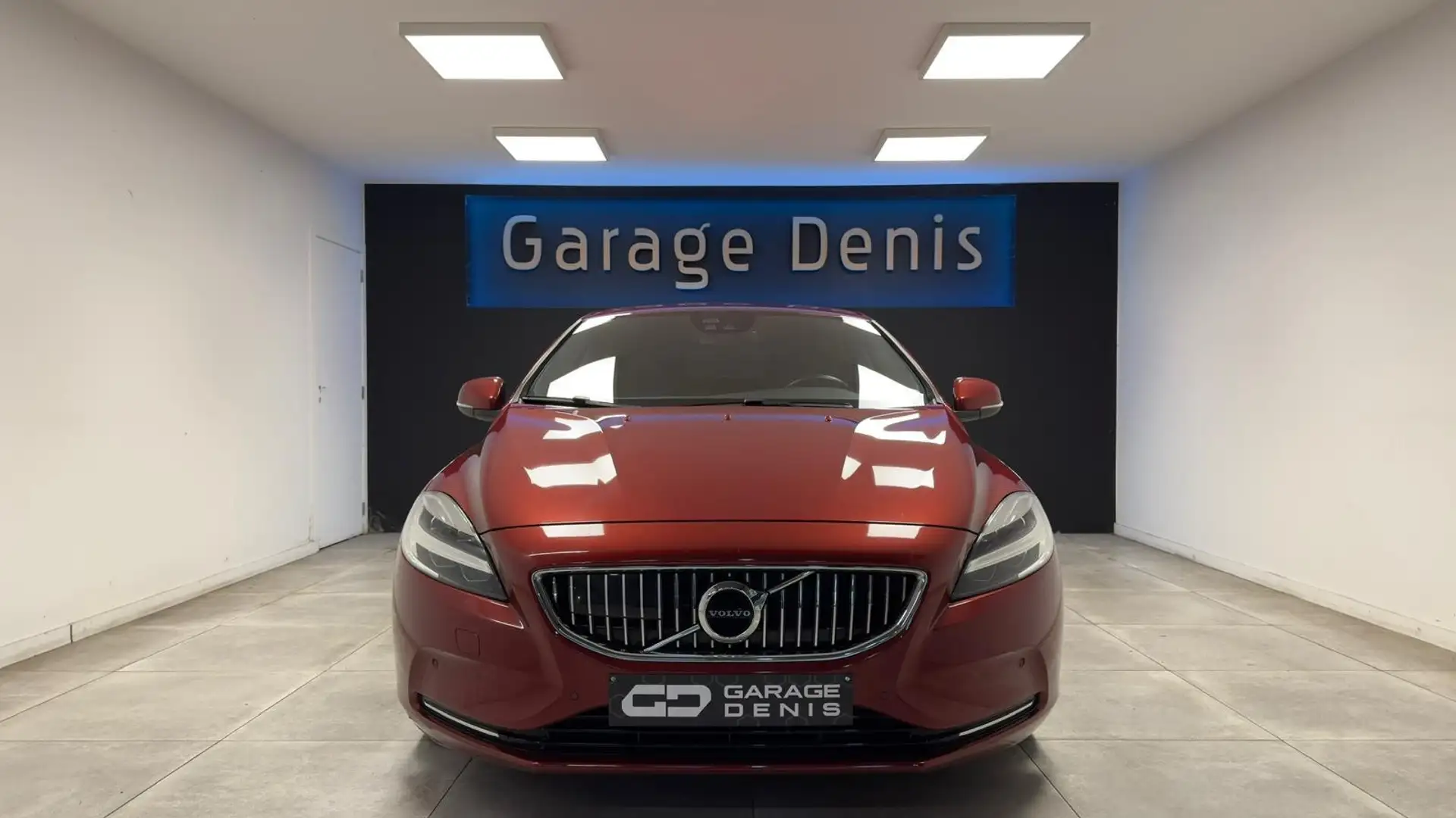 Volvo V40 2.0 D2 Geartronic*BOITE-AUTO**GPS+CAMERA*LED*CUIR Rood - 2