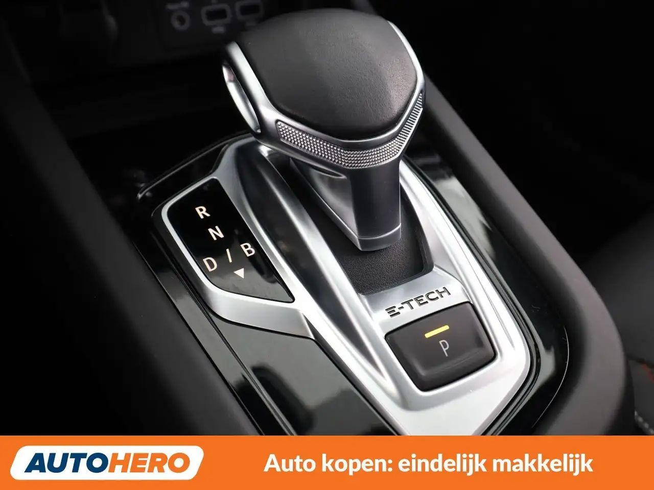 Renault Arkana 1.6 Hybrid E-Tech R.S. Line 28