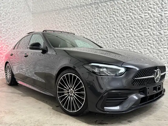 Mercedes-Benz C 180 AMG Line / Pano / Automatique / Pack Night