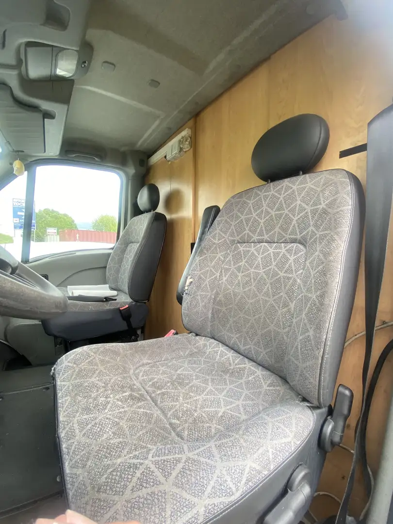 Renault Master L3H2 3,5t Bus 2,5 dCi 16-Sitzer - 2
