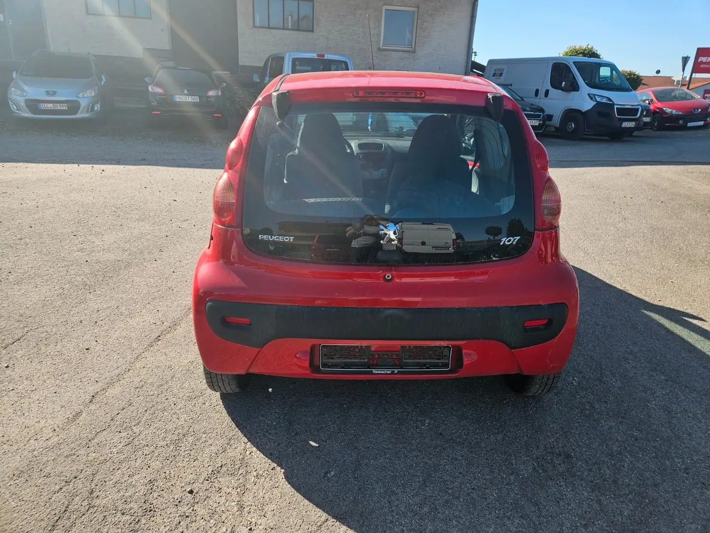 Peugeot 107 Petit Filou Rot - 2