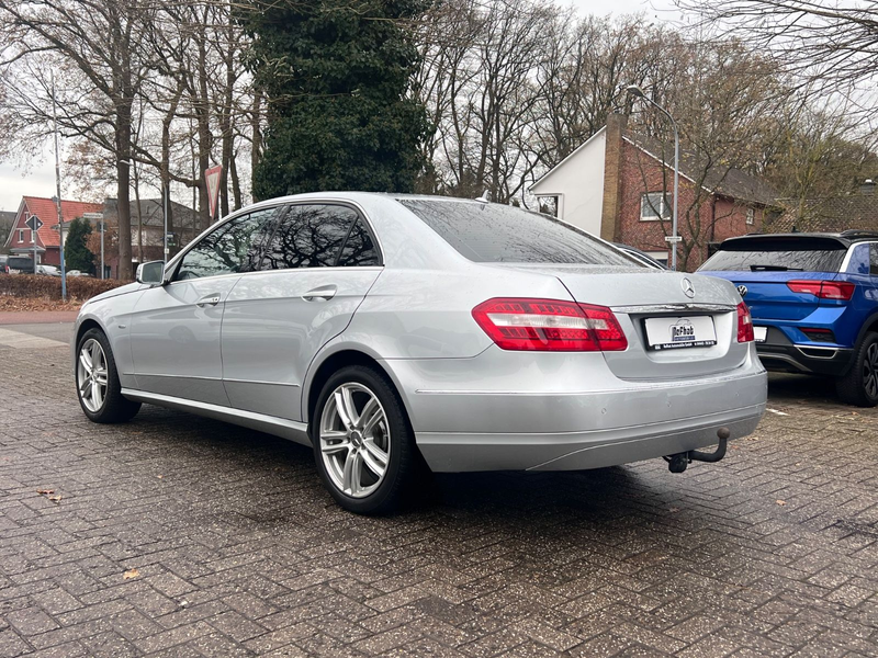 Mercedes-Benz E 200 Limousine CDI BlueEfficiency — photo 5