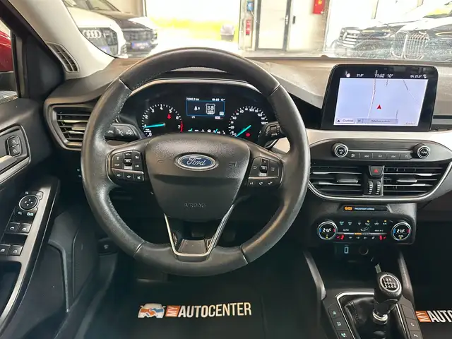 Ford Focus view 7