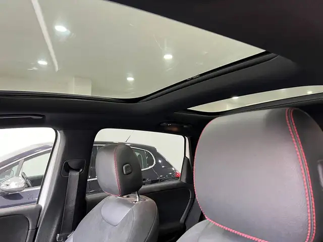 Mercedes-Benz B-Class view 14