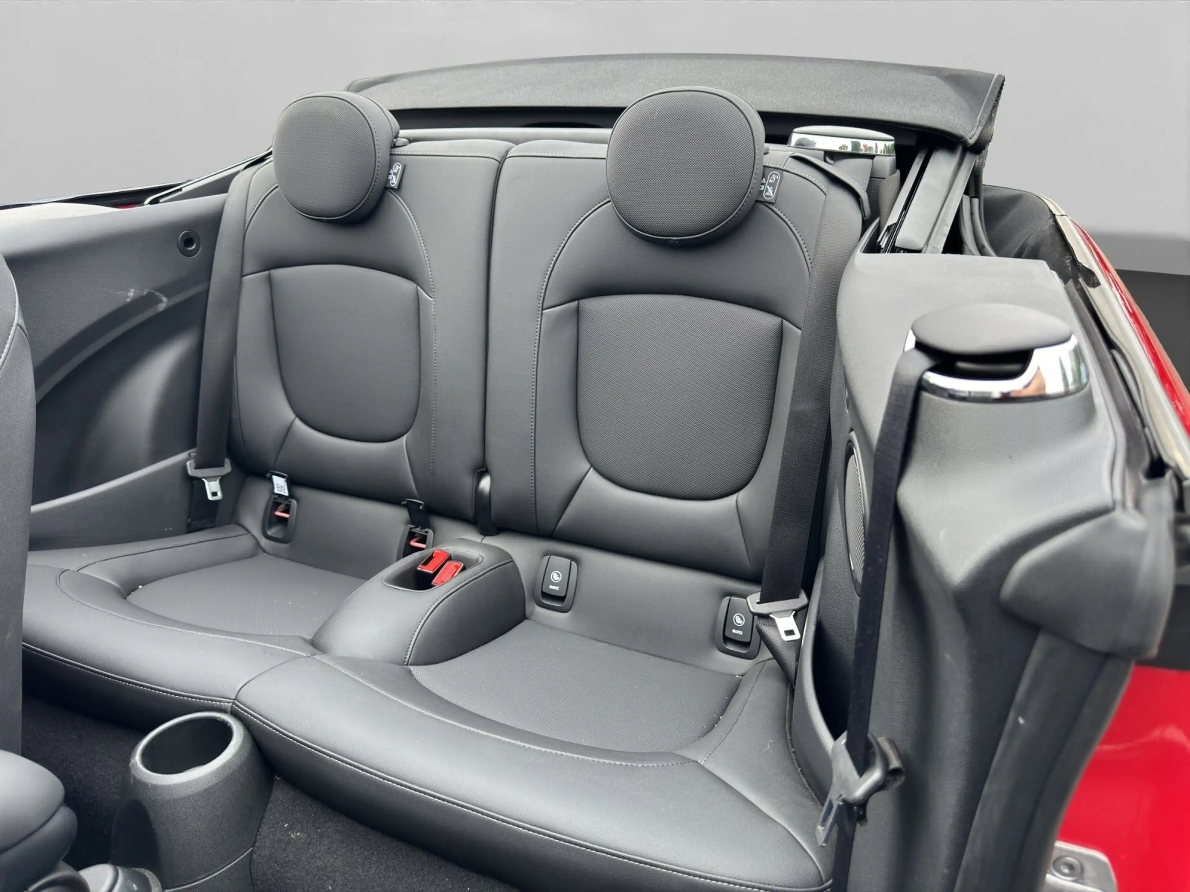 MINI Cooper Cabrio Cooper Cabrio Classic-Trim LED RFK Navi — photo 8
