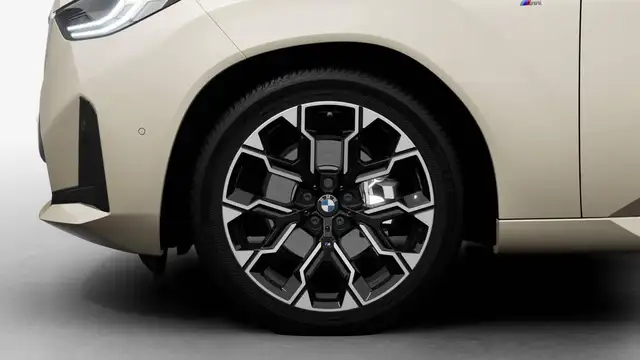 BMW X3 view 7