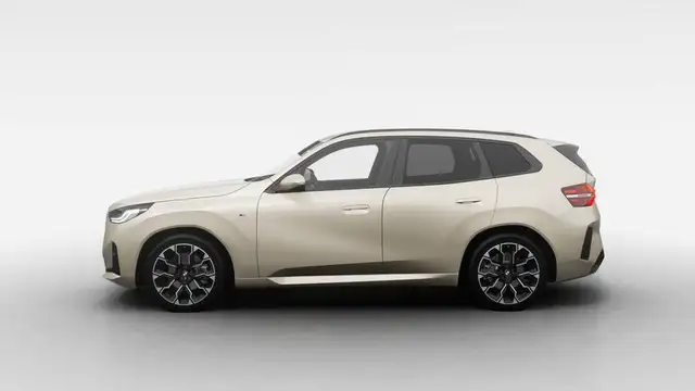 BMW X3 view 4