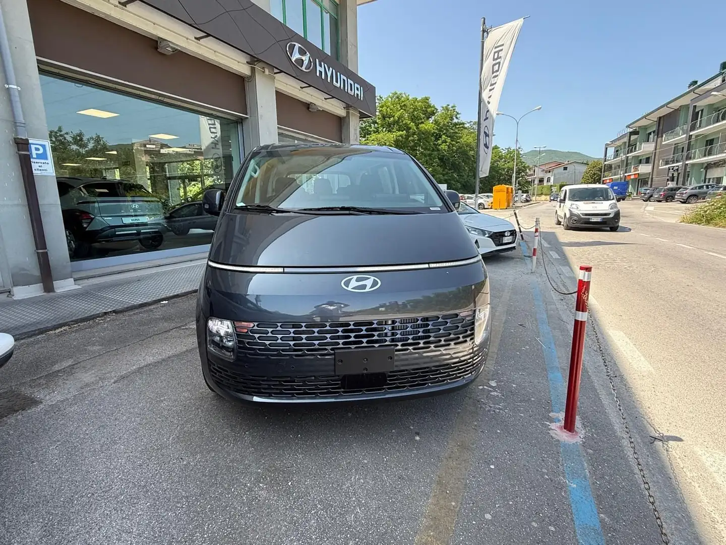 Hyundai STARIA 1.6 HEV AT 2WD 9 posti Wagon - 1