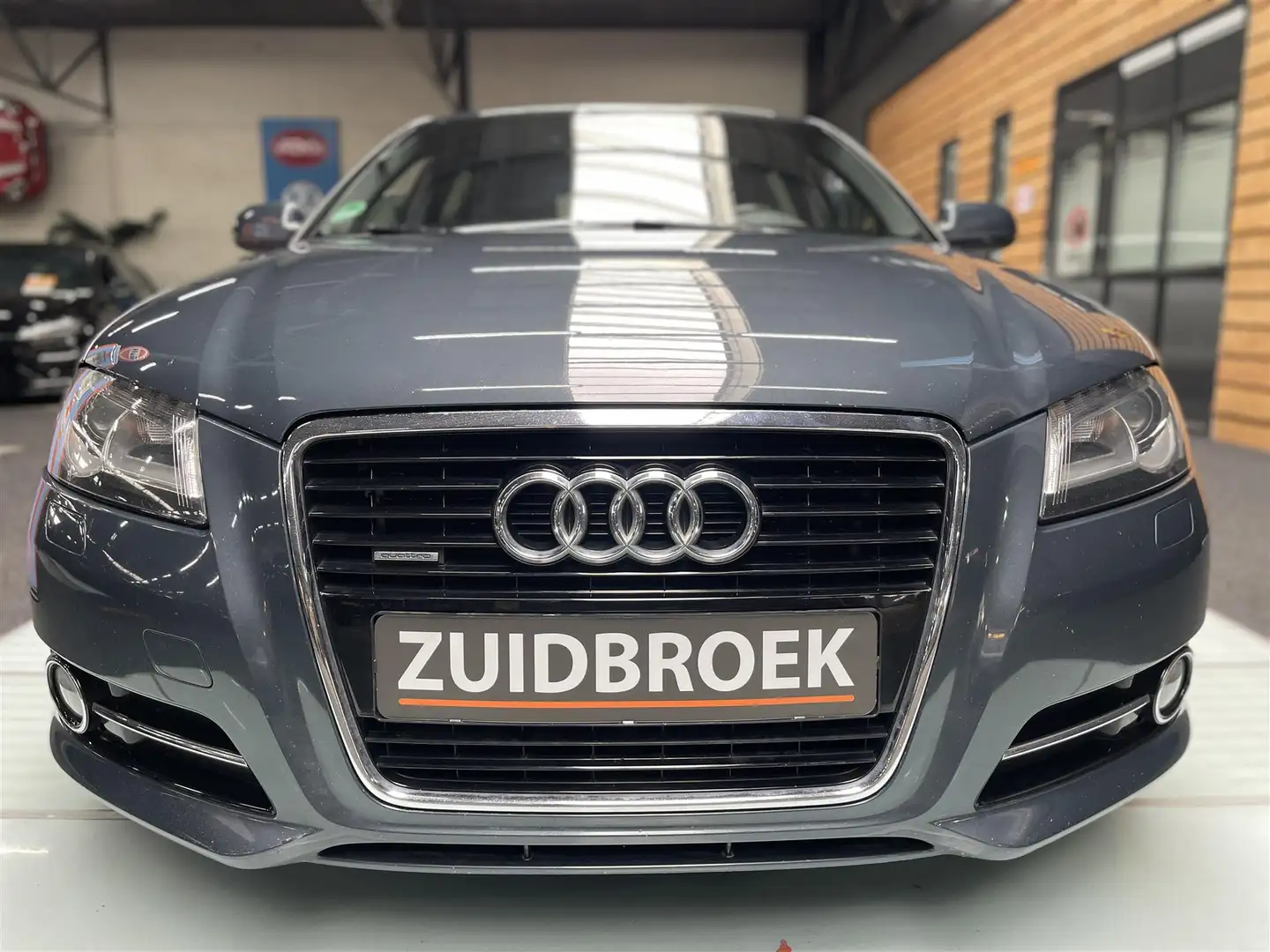 Audi A3 2.0 TFSI quattro S-line Automaat LEER!! CRUISE!! U Grijs - 2