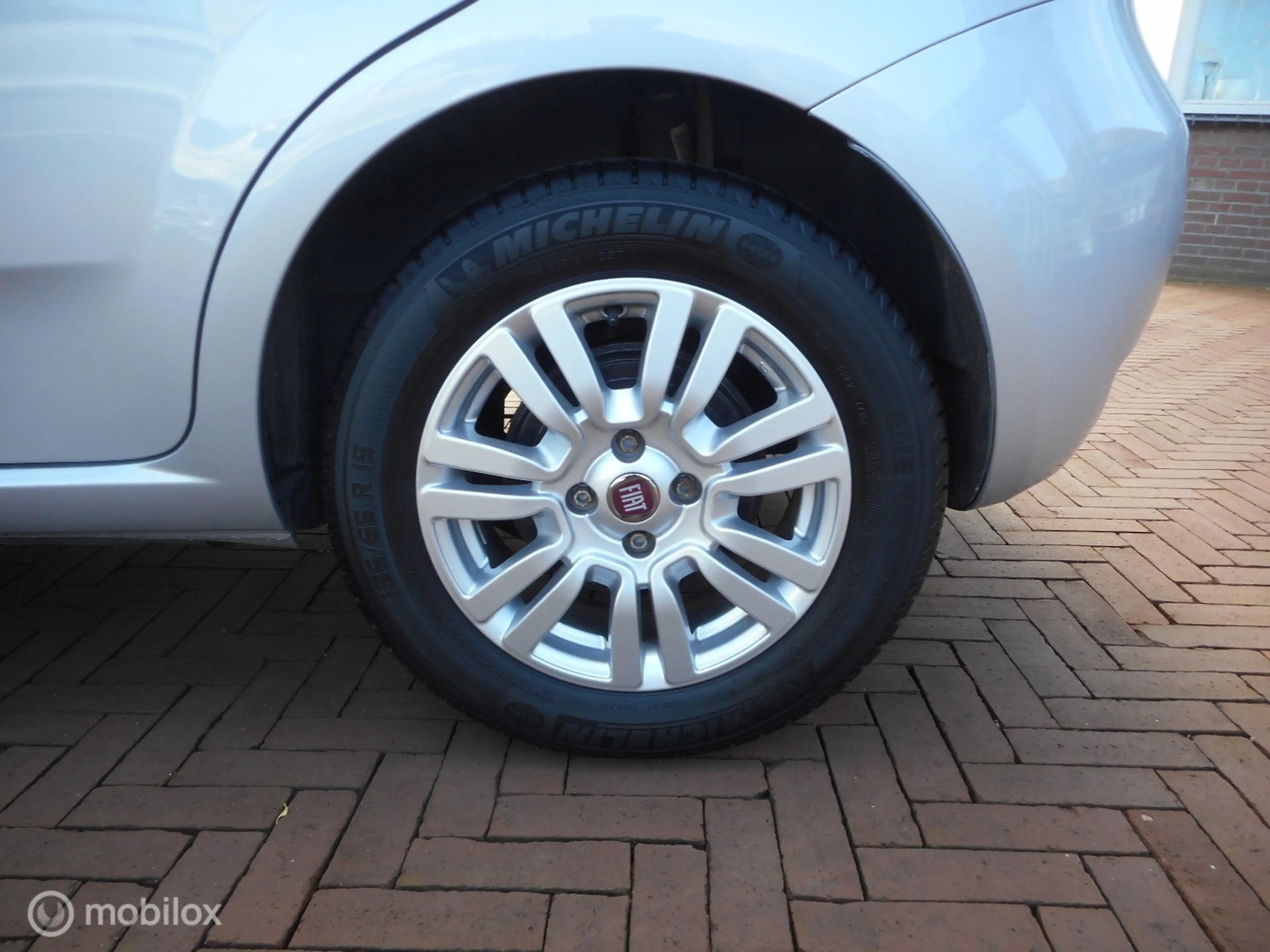 Fiat Punto TwinAir Turbo 100PK Edizione Cool 5drs METALLIC LA — photo 9